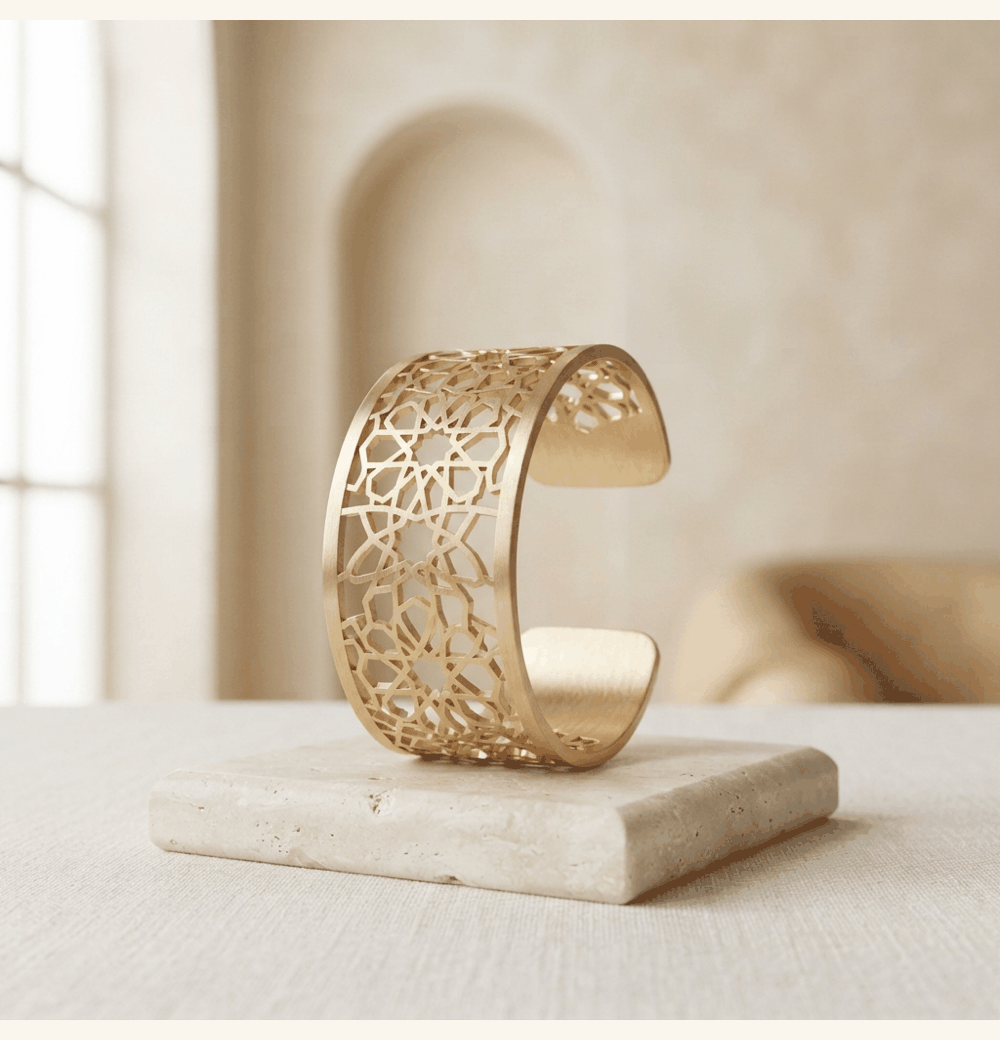 Mashrabiya Gold Cuff